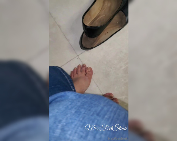 Tori Valentine aka missfeetstinkvip Foot Fetish - 03-02-2024 OnlyFans Video - You certainly get a nice mix in this vid clip