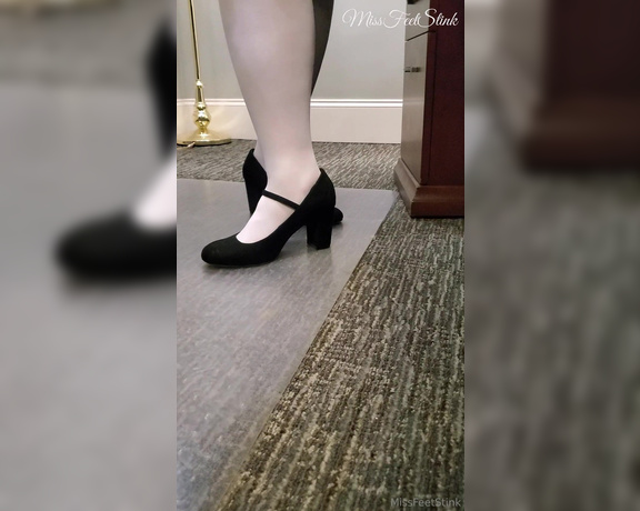 Tori Valentine aka missfeetstinkvip Foot Fetish - 01-30-2024 OnlyFans Video - What is affectionately called my doll heels are back, with the sexy amp smooth white nylons