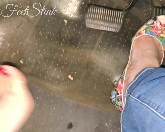 Tori Valentine aka missfeetstinkvip Foot Fetish - 02-08-2024 OnlyFans Video - Red toes today, boys