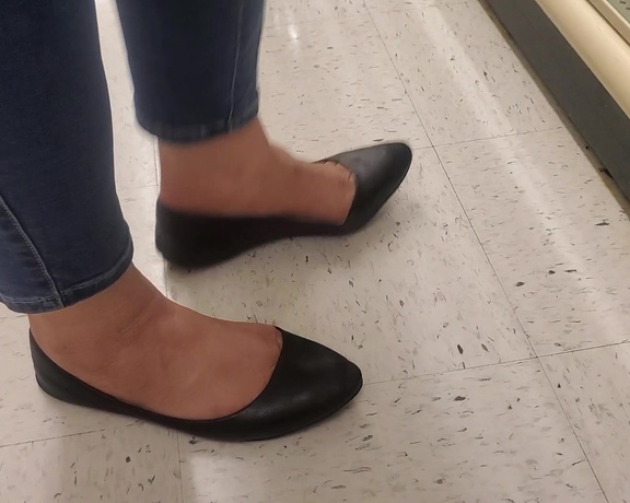 Tori Valentine aka missfeetstinkvip Foot Fetish - 04-02-2024 OnlyFans Video - Tell the truth