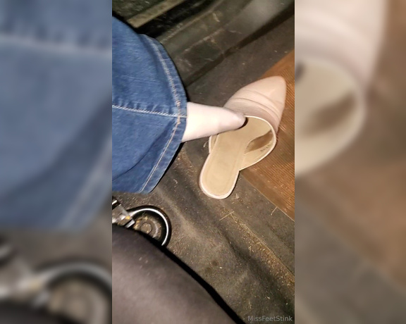 Tori Valentine aka missfeetstinkvip Foot Fetish - 04-17-2024 OnlyFans Video - Heres two different clips of what my nylons amp socks look like, fresh out of mules