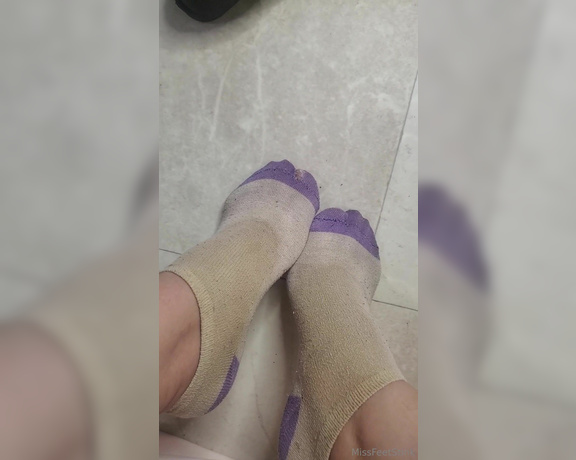 Tori Valentine aka missfeetstinkvip Foot Fetish - 05-12-2024 OnlyFans Video - SATURDAY NIGHT SPECIAL This is the first pair of socks that I started wearing when I