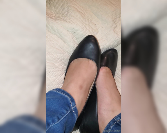 Tori Valentine aka missfeetstinkvip Foot Fetish - 06-23-2024 OnlyFans Video - BONUS CONTENT I really dont think a description is needed for this post