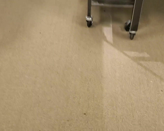 Tori Valentine aka missfeetstinkvip Foot Fetish - 07-17-2024 OnlyFans Video - How bout a montage of me walking barefoot in public amp at work Sound pretty good