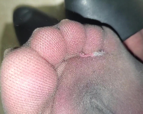 Tori Valentine aka missfeetstinkvip Foot Fetish - 08-14-2024 OnlyFans Video - So, now that both of you have spent the day at work with me, what are