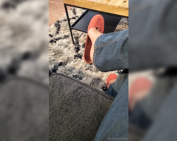 Tori Valentine aka missfeetstinkvip Foot Fetish - 09-15-2024 OnlyFans Video - I get a lot of requests for shoe play in public