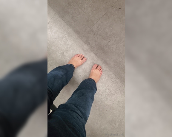 Tori Valentine aka missfeetstinkvip Foot Fetish - 09-29-2024 OnlyFans Video - Shopping can be an aggravation sometimes