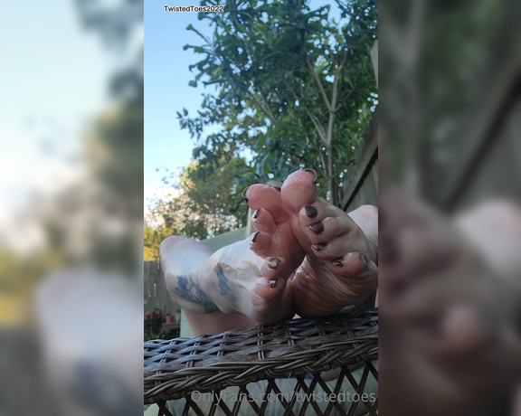 Twisted Toes aka twistedtoes Foot Fetish - 10-01-2022 OnlyFans Video - Leaked twistedtoes 71727