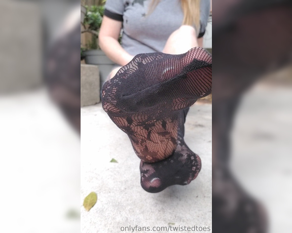 Twisted Toes aka twistedtoes Foot Fetish - 04-12-2019 OnlyFans Video - Theres no better way to celebrate a Friday than seeing my pretty feet, encased in lace