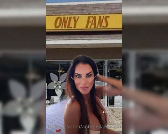 Antonella Mosetti aka antonellamosetti  rahakeshvar - 07-25-2023 OnlyFans Video - Ti aspetto in chat