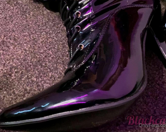 Beth Black aka blackcatbeth Femdom - 09-13-2022 OnlyFans Video - Would you fuck me with or without these boots on