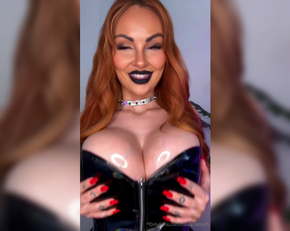 Beth Black aka blackcatbeth Femdom - 06-05-2024 OnlyFans Video - LOVE teasing you with my tits