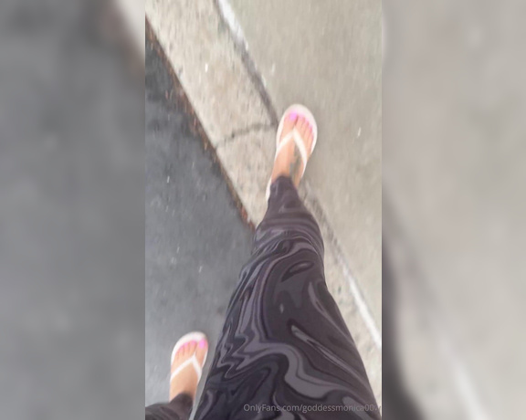 Goddess monica aka goddessmonica00w Foot Fetish - 02-23-2024 OnlyFans Video - white old navies walk around