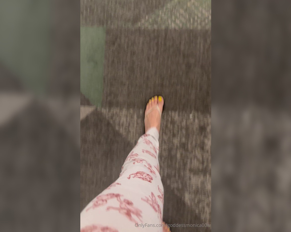 Goddess monica aka goddessmonica00w Foot Fetish - 03-03-2024 OnlyFans Video - started this flip flop walk around then felt stalked