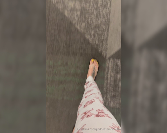 Goddess monica aka goddessmonica00w Foot Fetish - 03-03-2024 OnlyFans Video - started this flip flop walk around then felt stalked