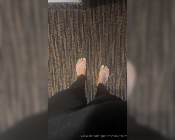 Goddess monica aka goddessmonica00w Foot Fetish - 03-23-2024 OnlyFans Video - new pedi flip flop walk around