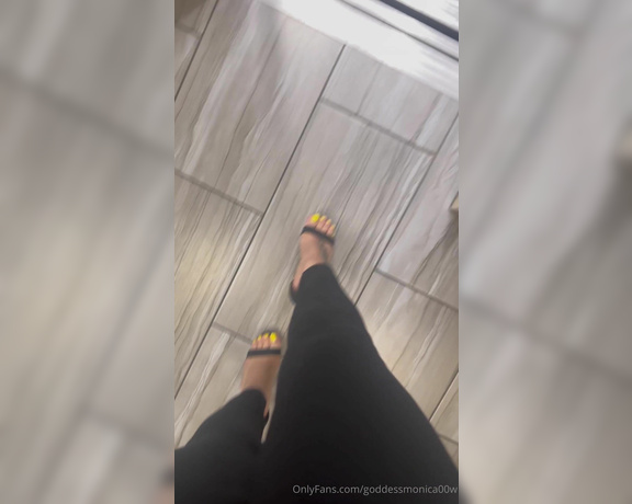 Goddess monica aka goddessmonica00w Foot Fetish - 03-19-2024 OnlyFans Video - just finished another lovely experience with my fav couple in ct