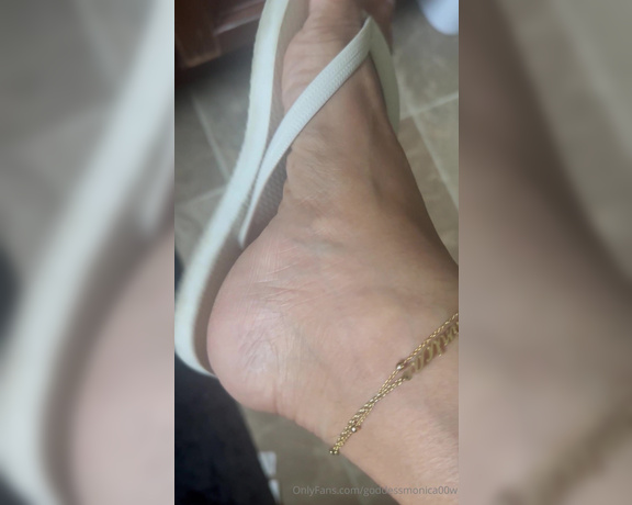 Goddess monica aka goddessmonica00w Foot Fetish - 07-14-2024 OnlyFans Video - white old navys