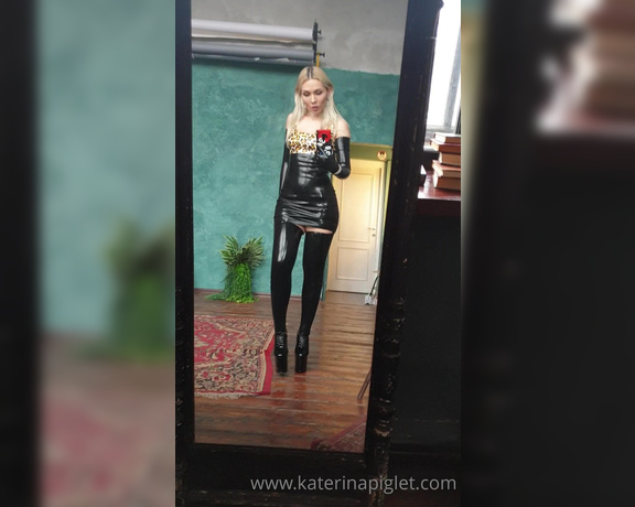 Katerina Piglet aka katerinapiglet Femdom - 07-25-2021 OnlyFans Video - Wow  I found a video from this shooting Are there fans of long gloves