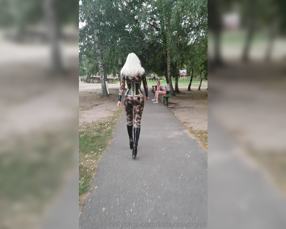 Katerina Piglet aka katerinapiglet Femdom - 04-03-2019 OnlyFans Video - soldier walk