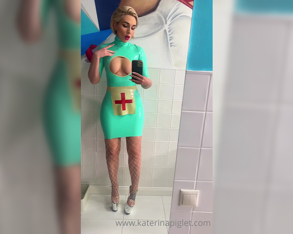 Katerina Piglet aka katerinapiglet Femdom - 04-08-2022 OnlyFans Video - While the slave is washing his ass, Im getting high from this dress