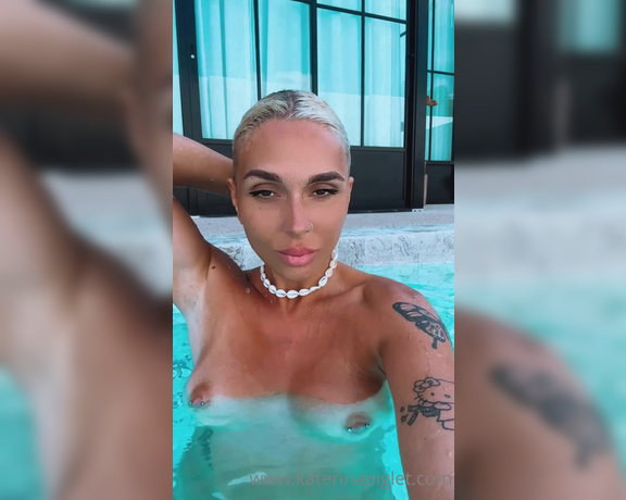 Katerina Piglet aka katerinapiglet Femdom - 01-12-2023 OnlyFans Video - At this moment you are on your knees and holding a towel And you are waiting