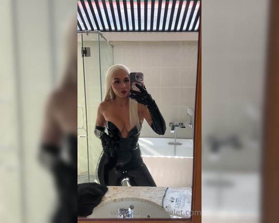 Katerina Piglet aka katerinapiglet Femdom - 03-30-2023 OnlyFans Video - It was the second look, which one do you like more