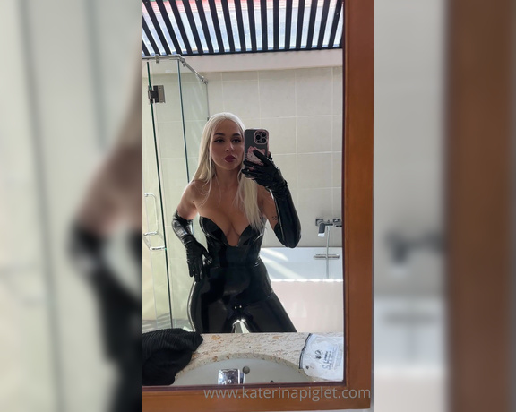 Katerina Piglet aka katerinapiglet Femdom - 03-30-2023 OnlyFans Video - It was the second look, which one do you like more