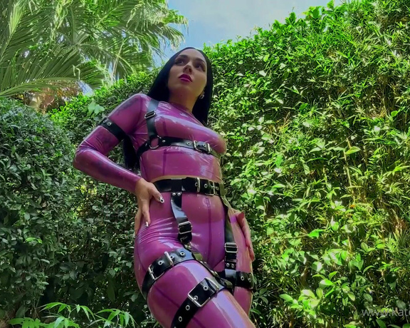 Katerina Piglet aka katerinapiglet Femdom - 04-09-2023 OnlyFans Video - I just like to show off