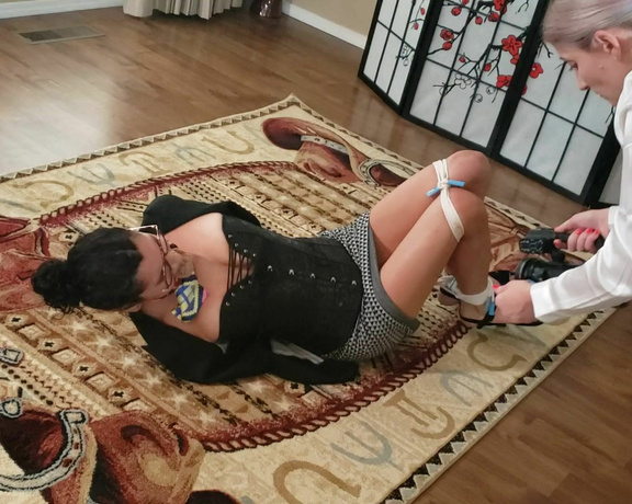 Constance aka modelconstance1 - 07-08-2021 OnlyFans Video - StrugglingSaturday onlyfans BTS VIDEO Bondage DID strugg