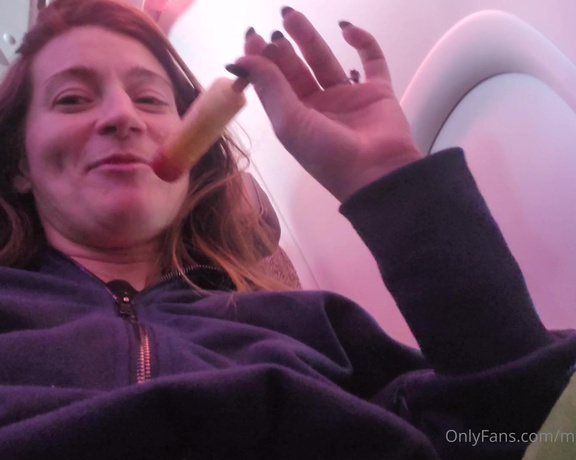 Constance aka modelconstance1 - 27-03-2024 OnlyFans Video - Lollipop Licking on Plane On my way back home from my Europe