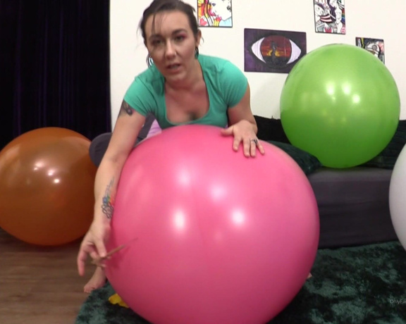 Constance aka modelconstance1 - 27-11-2019 OnlyFans Video - Part 2 of 5 Video Balloons of Sinn sinnsage onlyfans popping