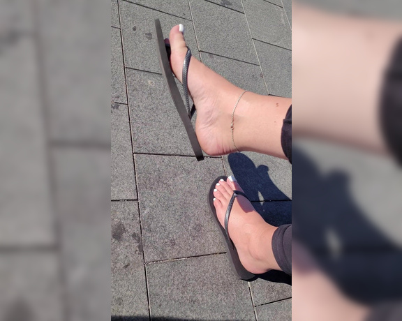 Lou In Heels aka louinheels - 11-11-2021 OnlyFans Video - The last of the sunshine for meuntil next time Enjoy this littl