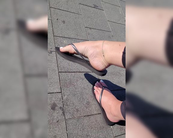 Lou In Heels aka louinheels - 11-11-2021 OnlyFans Video - The last of the sunshine for meuntil next time Enjoy this littl