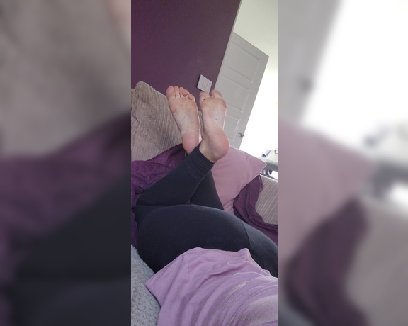 Lou In Heels aka louinheels - 15-05-2024 OnlyFans Video - I think you need them in your life