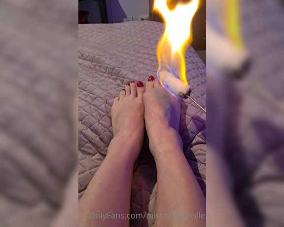 Mistress DeVille aka deville mistress - 03-05-2021 OnlyFans Video - Fire play on my feet Such a relaxing massage Anyone into fe