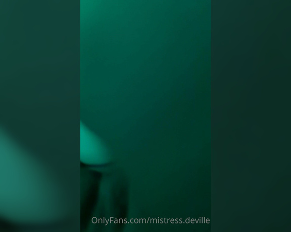 Mistress DeVille aka deville mistress - 13-12-2020 OnlyFans Video - Too hornybring some relief like a leg _shaking orgasm