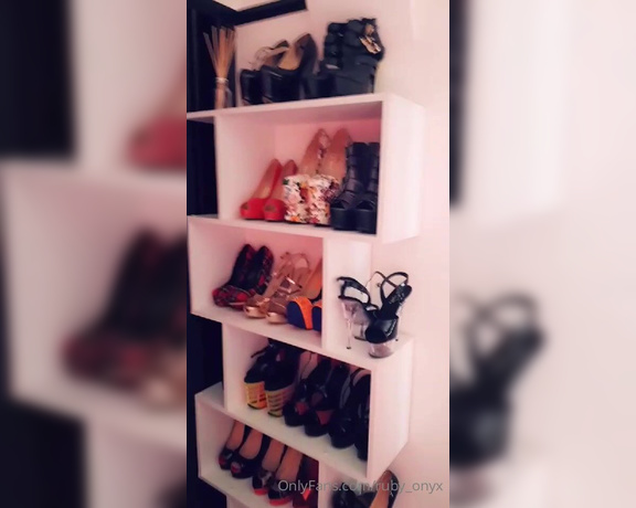 Ruby Onyx aka Ruby_onyx OnlyFans - OMG I got TWO pairs of heels from my wishlist yesterday! They look nice on my shoe shelf! Thank 3