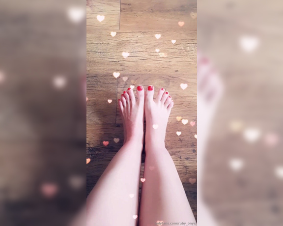 Ruby Onyx aka Ruby_onyx OnlyFans - Need to get a pedicure too! What colour should I paint my toenails Dunno why Im asking cos I know