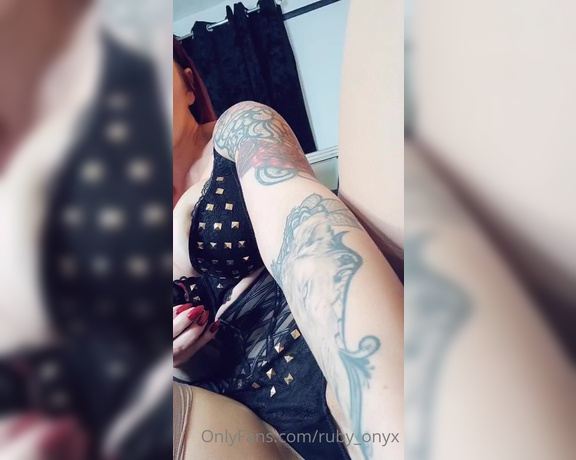 Ruby Onyx aka Ruby_onyx OnlyFans - I love sexting! Been so busy Ive barely had the time but I hope to be able to sext with you soon!