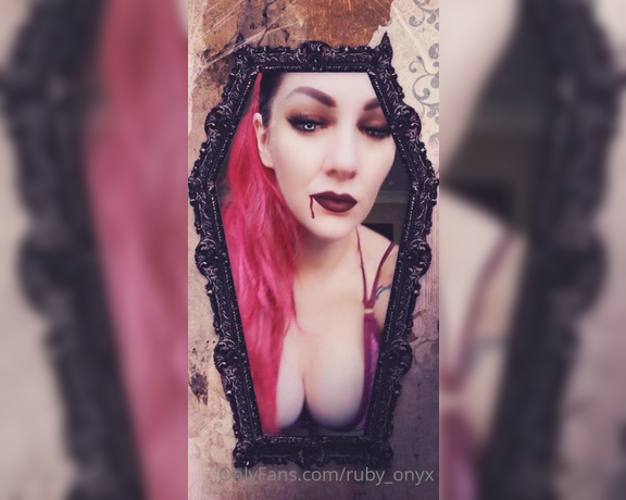 Ruby Onyx aka Ruby_onyx OnlyFans - Its spooky season! Who do you think Ill dress up as this year