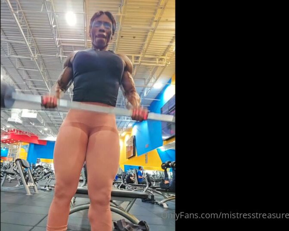 Victoria D aka mistresstreasure - 12-06-2024 OnlyFans Video - when you about that gym life_7