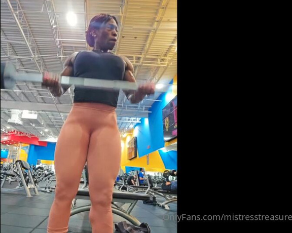 Victoria D aka mistresstreasure - 12-06-2024 OnlyFans Video - when you about that gym life_7