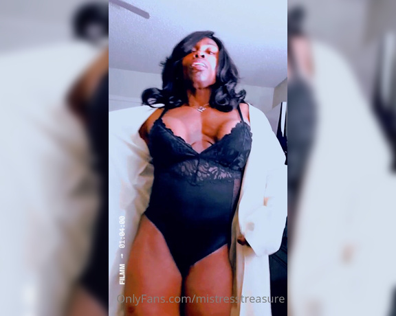 Victoria D aka mistresstreasure - 22-03-2021 OnlyFans Video - I DONT think SO nothing like a little HUMILIATION to kick off