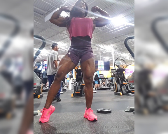 Victoria D aka mistresstreasure - 30-06-2022 OnlyFans Video - Although from this gym fest this is my current standing this