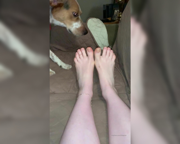 Kinkerbell aka itskinkerbell_feet Foot Fetish - 03-24-2020 OnlyFans Video - Im going natural again for a second