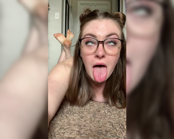 Kinkerbell aka itskinkerbell_feet Foot Fetish - 04-15-2020 OnlyFans Video - Am I any good at this