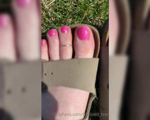 Kinkerbell aka itskinkerbell_feet Foot Fetish - 04-15-2023 OnlyFans Video - My new pedi is to die for