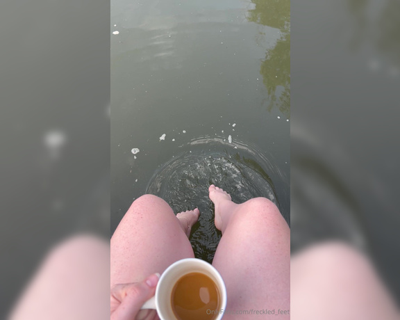 Kinkerbell aka itskinkerbell_feet Foot Fetish - 07-14-2024 OnlyFans Video - A weekend at the lake was just what I needed