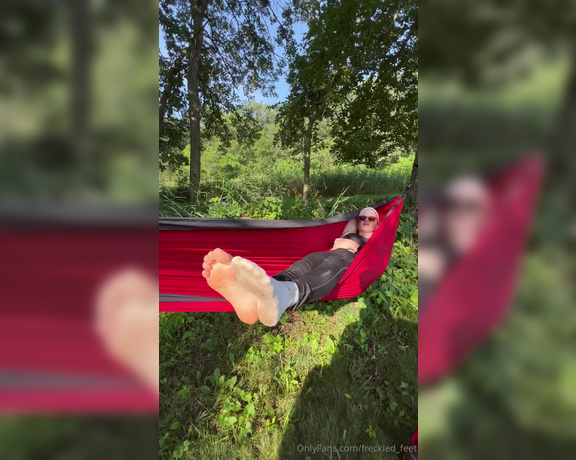 Kinkerbell aka itskinkerbell_feet Foot Fetish - 07-29-2024 OnlyFans Video - Stinky camping socks